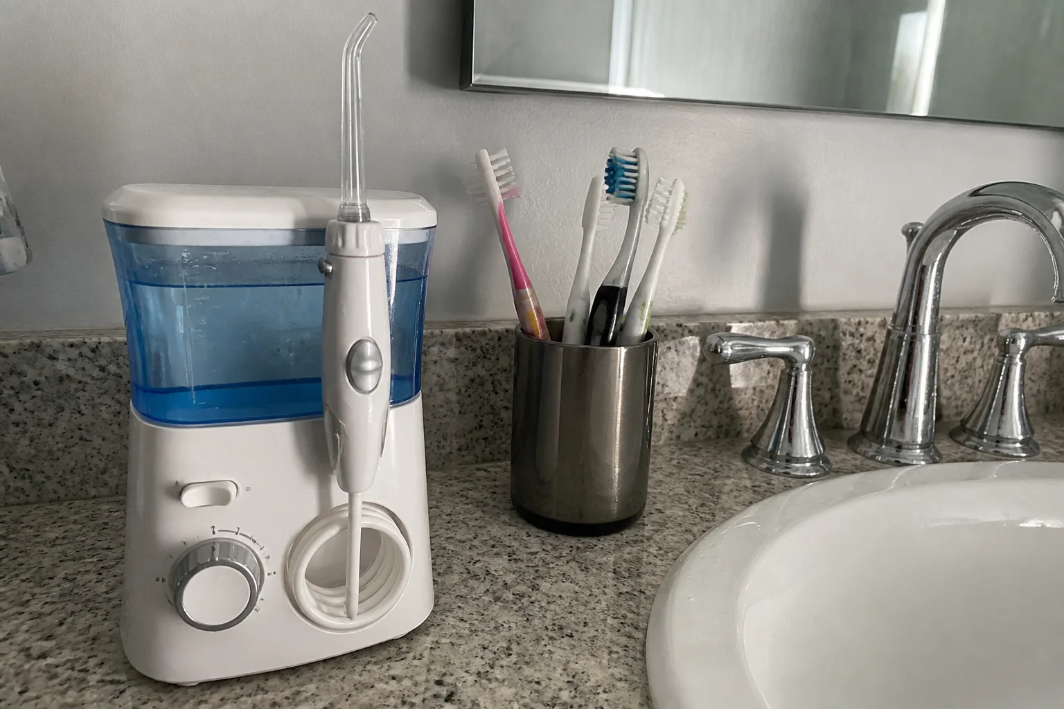 Water Flosser vs String Floss: What Dentists Actually Say
